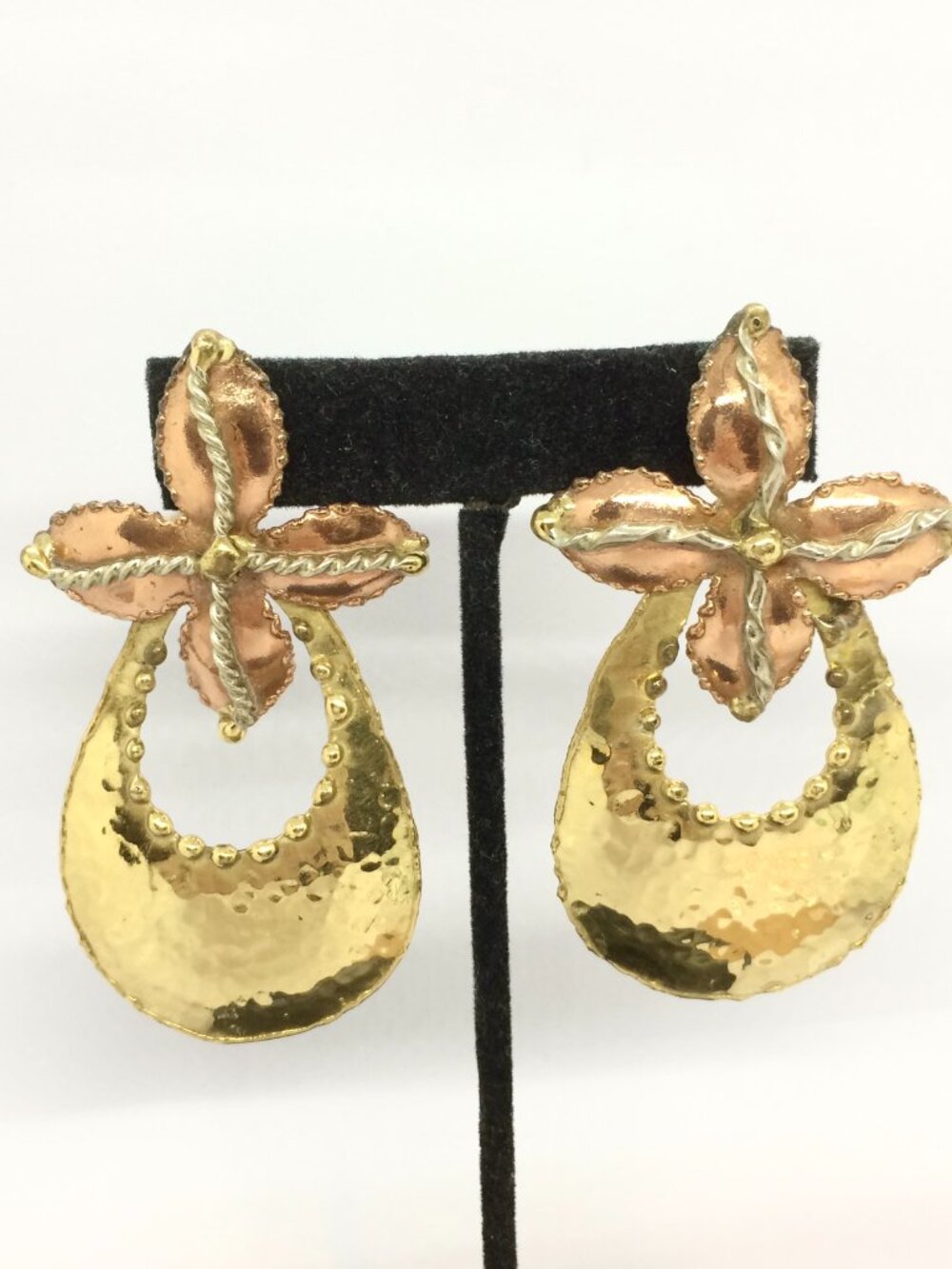 VINTAGE ARTISAN EARRINGS Hammered Metal Coastal Palm Beach Statement Pierced